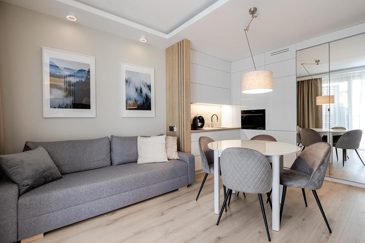 Apartment Wola, Wi-Fi, Smart Lock, Air Condition Warsawa Bagian luar foto